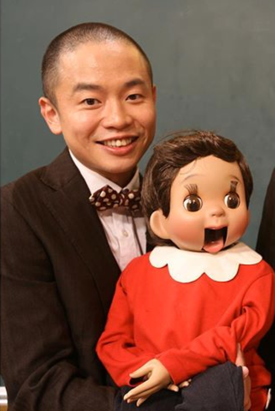 動画 腹話術人形ふくちゃんが面白い 芸人ゾフィー上田のネタや経歴は 水曜日のダウンタウン Mayutre